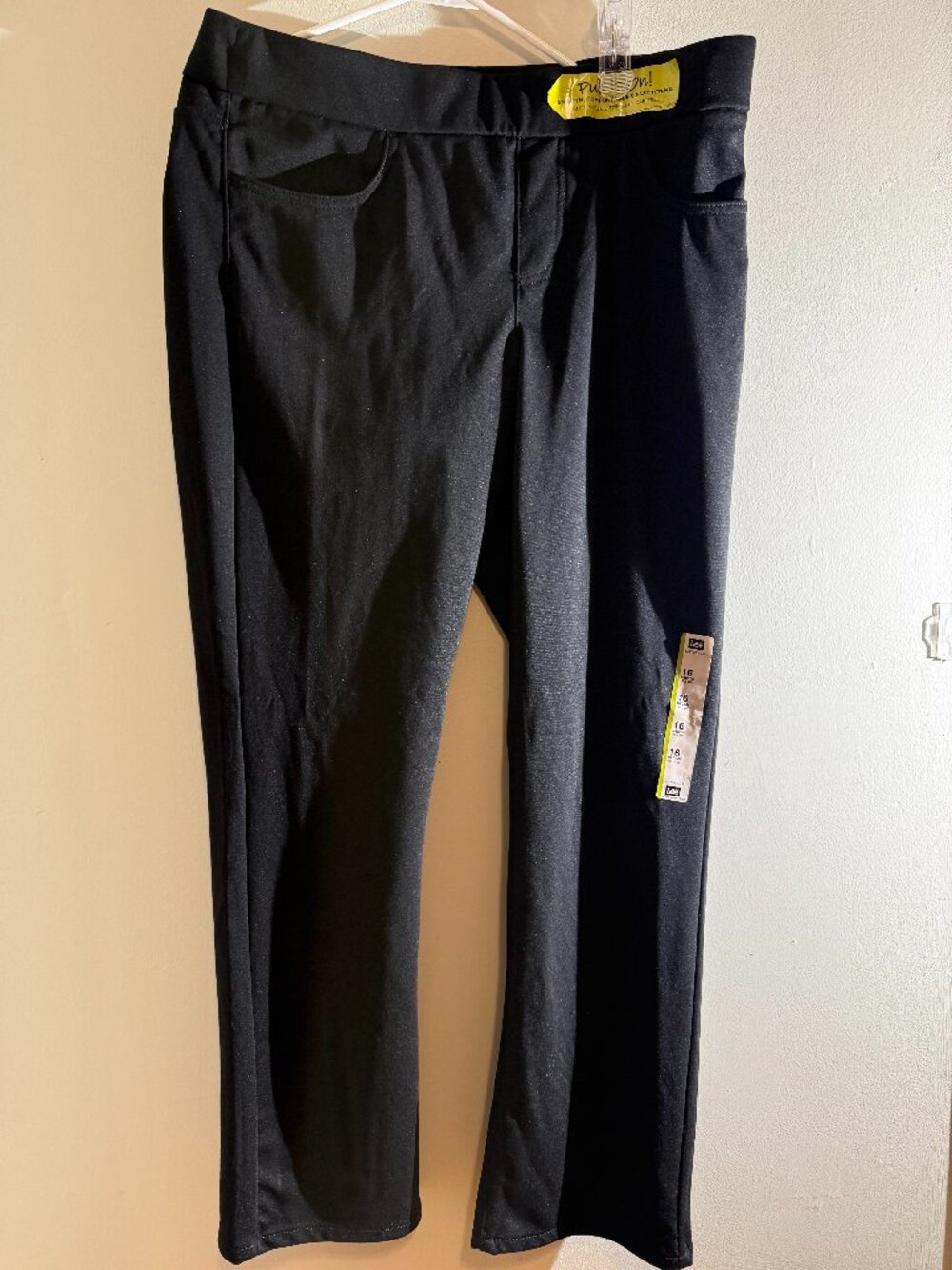 NWT Lee Pull-On Pants Black Smoothing Comfort Waist Slim Straight Leg | Size 16